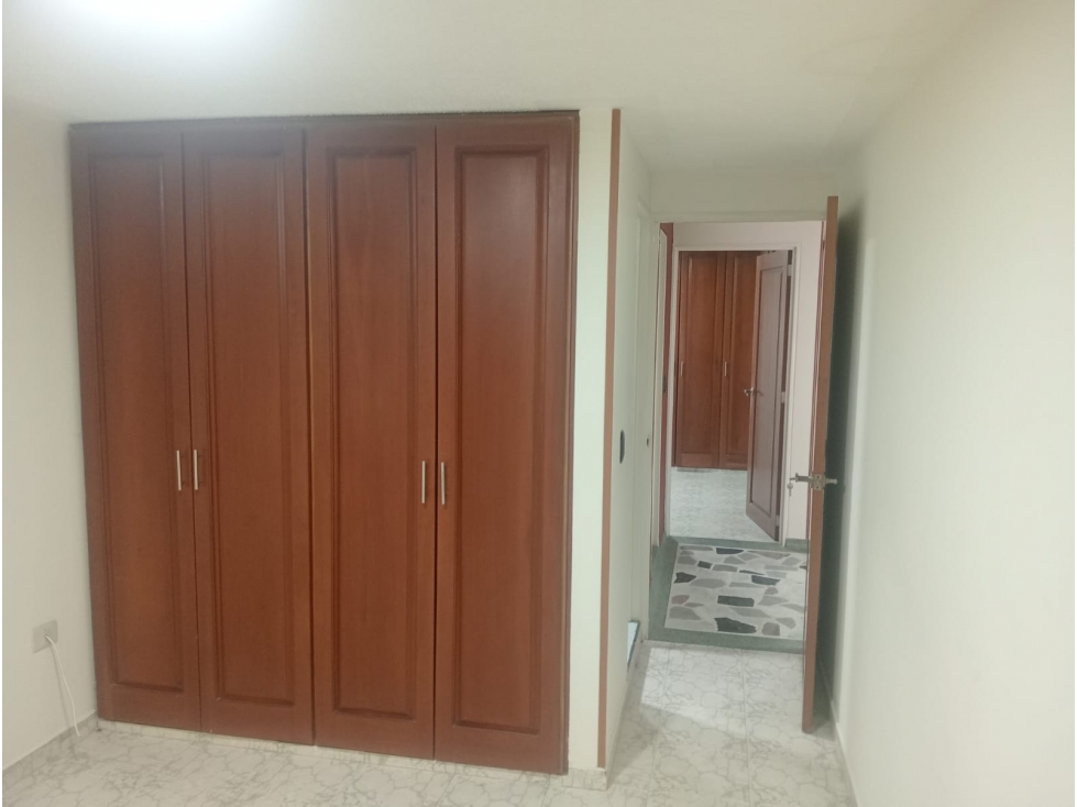 Casa en venta en Villa Gladys, Bogotá · foto 3 de 16