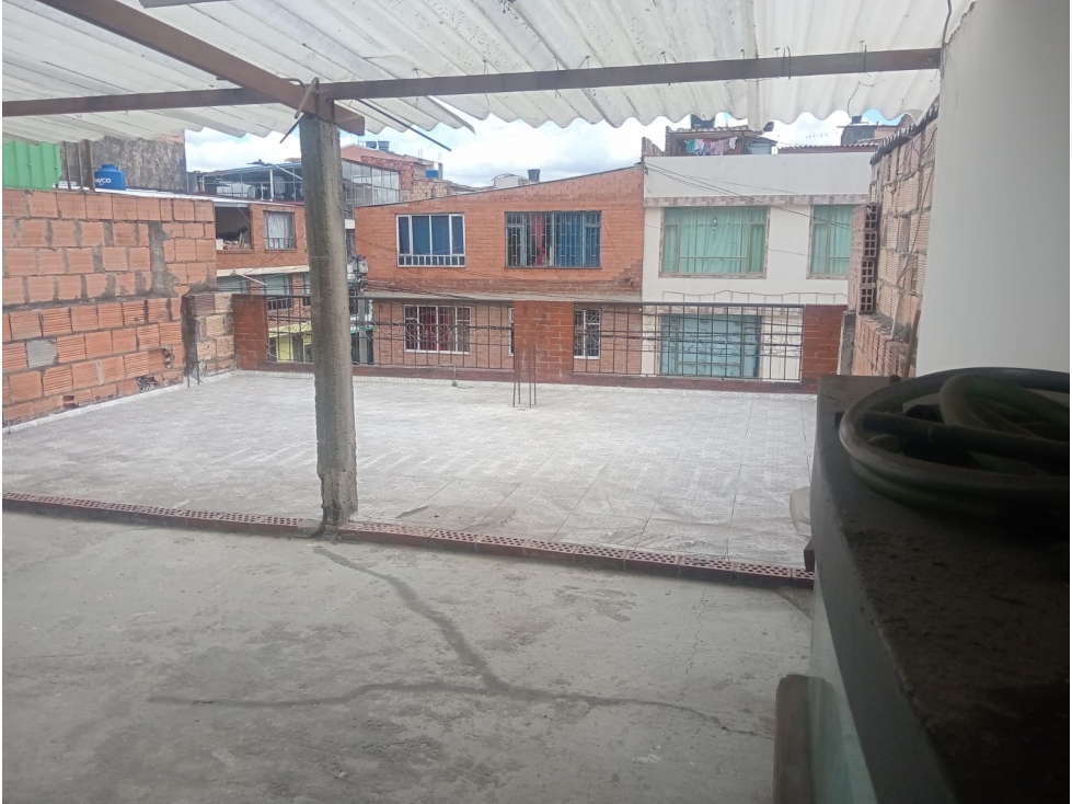 Casa en venta en Villa Gladys, Bogotá · foto 14 de 16