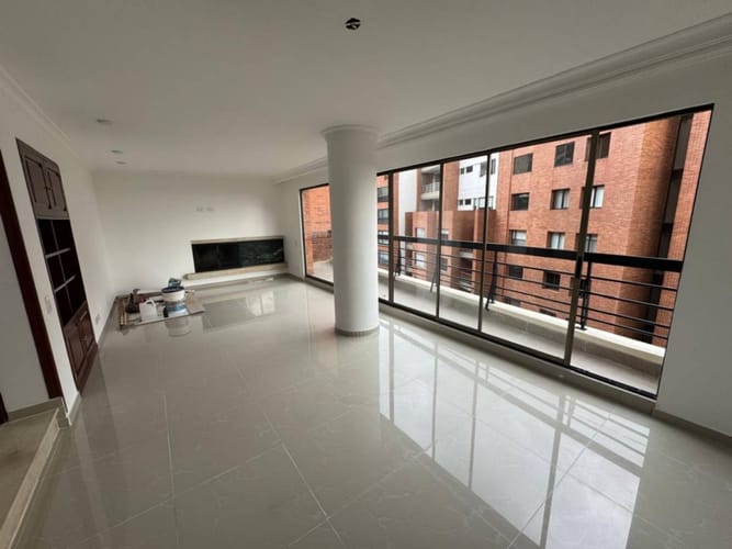 Apartamento en venta en Los Rosales, Bogotá · foto 8 de 22