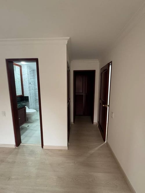 Apartamento en venta en Los Rosales, Bogotá · foto 10 de 22