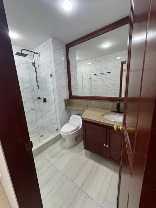 Apartamento en venta en Los Rosales, Bogotá · foto 15 de 22