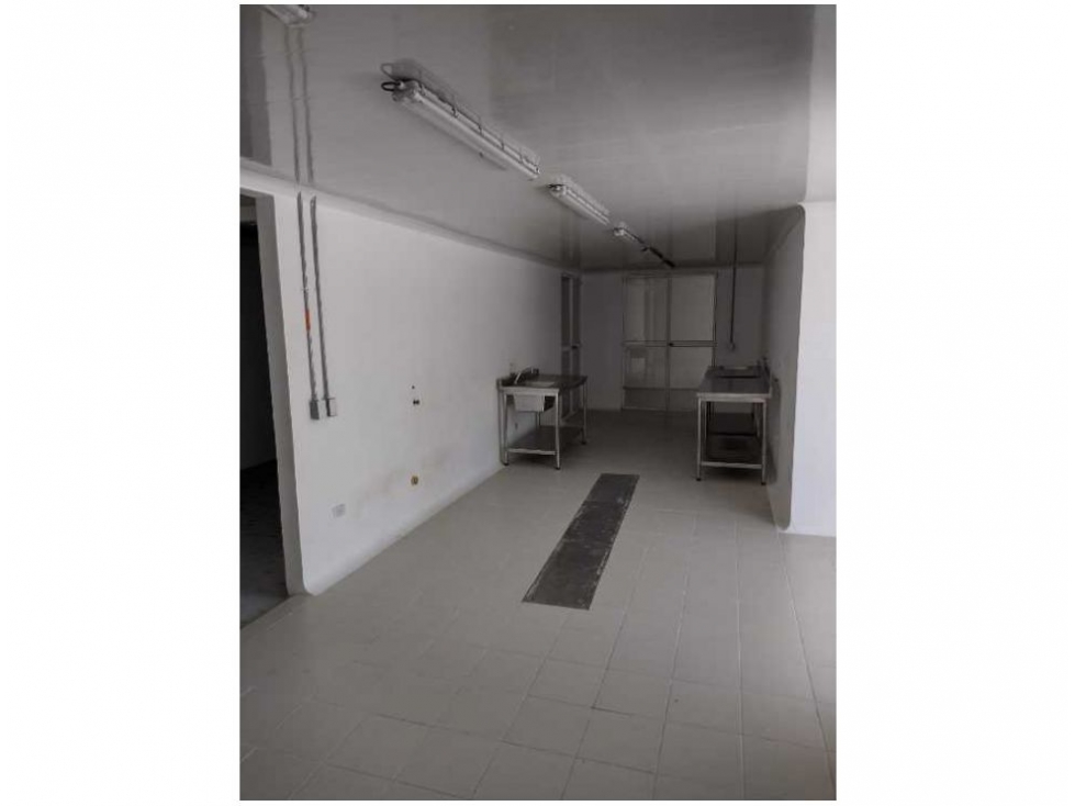 Bodega en arriendo en 11 De Noviembre, Santa Marta, 250 m² · foto 6 de 24