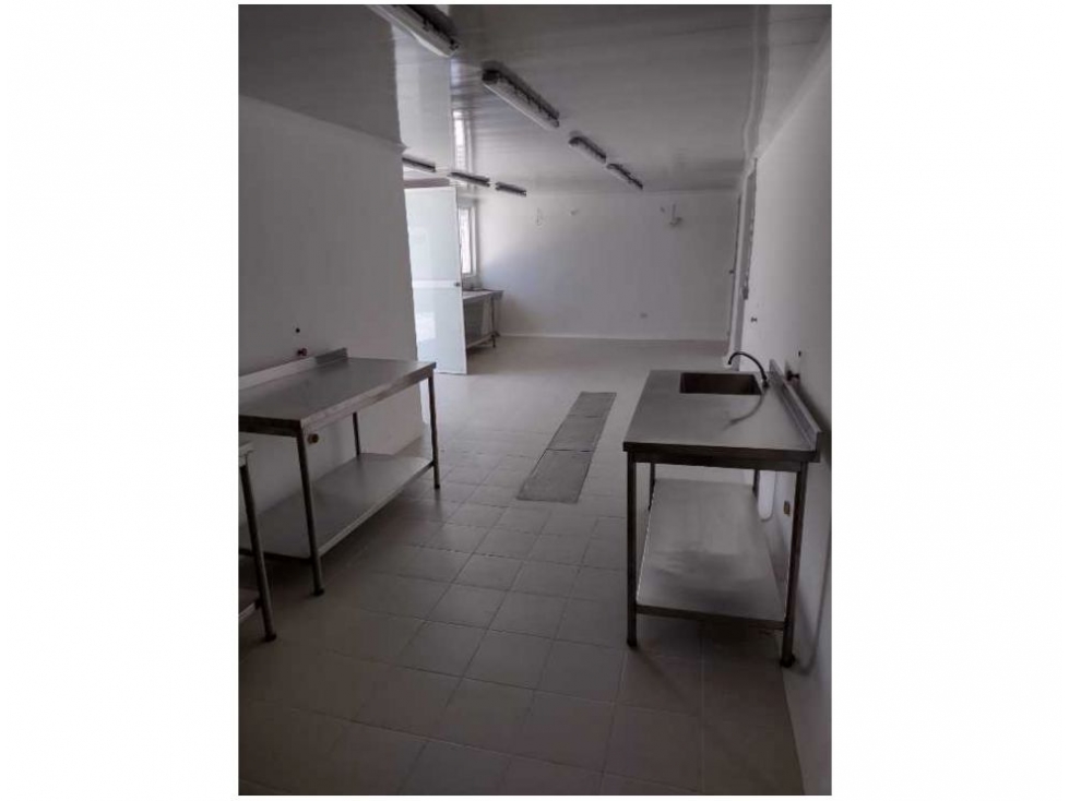 Bodega en arriendo en 11 De Noviembre, Santa Marta, 250 m² · foto 7 de 24