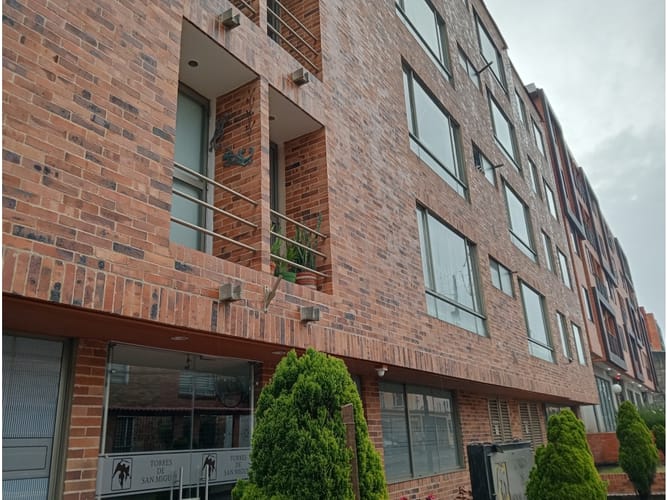 Apartamento en venta en Minuto De Dios, Bogotá · foto 2 de 24