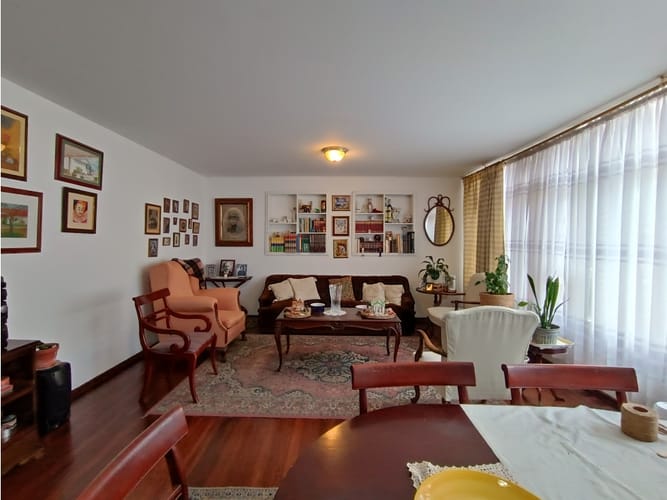 Apartaestudio en venta en Antiguo Country, Bogotá, 87 m² · foto 3 de 11