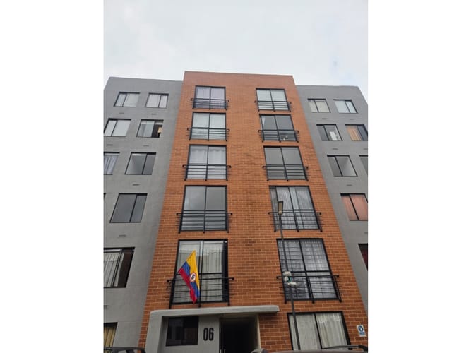 Apartamento de 3 alcobas en venta en Hacienda Madrid El Prado, Madrid, 59 m² · foto 2 de 24