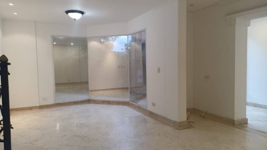 Casa de 4 alcobas en venta en Loma Del Esmeraldal, Envigado, 277 m² · foto 6 de 24