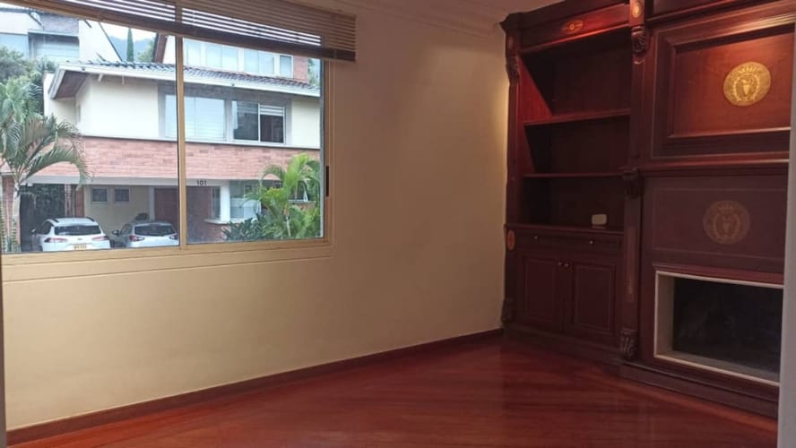 Casa de 4 alcobas en venta en Loma Del Esmeraldal, Envigado, 277 m² · foto 12 de 24