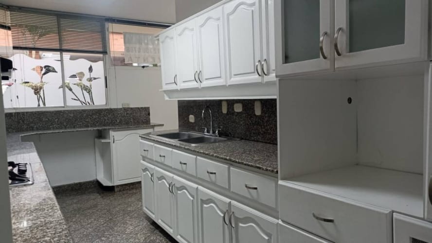 Casa de 4 alcobas en venta en Loma Del Esmeraldal, Envigado, 277 m² · foto 20 de 24