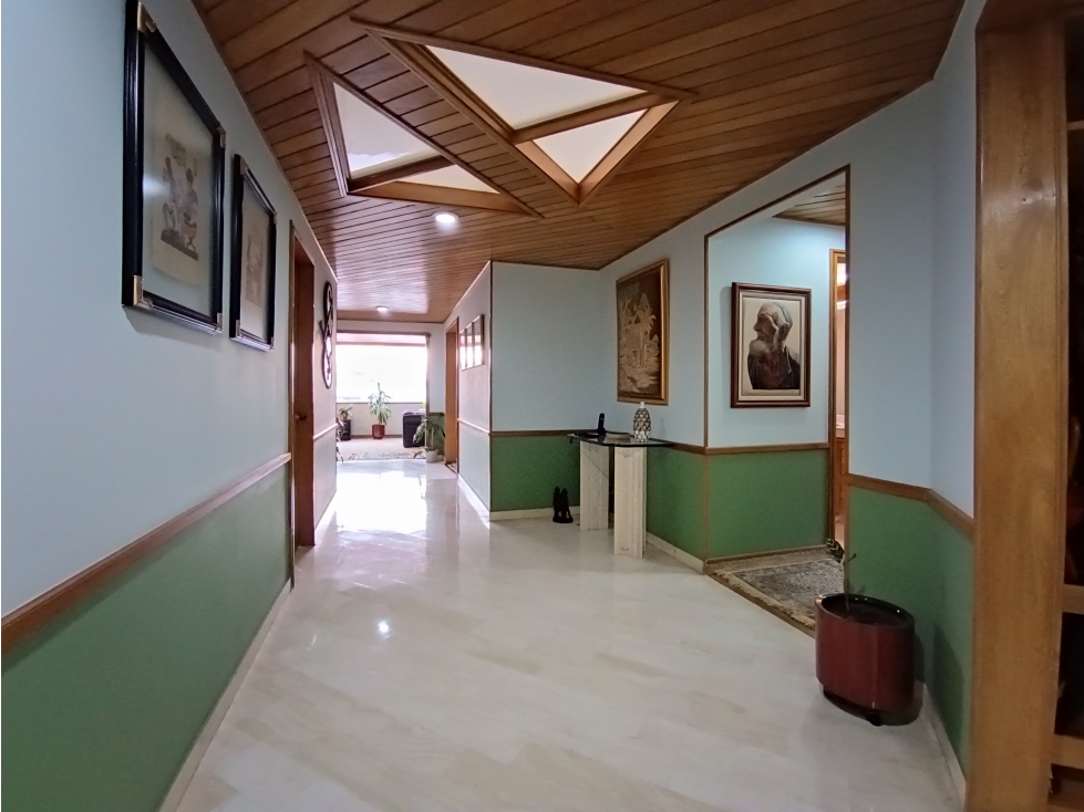 Apartamento en venta en Santa Barbara, Bogotá · foto 4 de 24