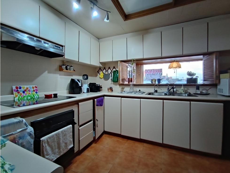 Apartamento en venta en Santa Barbara, Bogotá · foto 11 de 24
