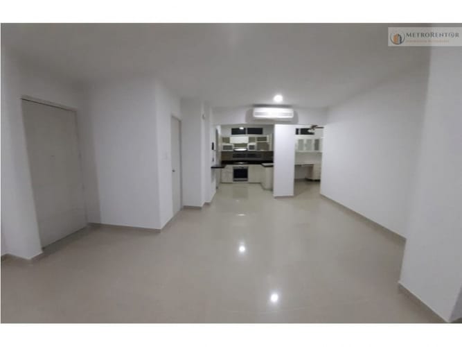 Apartaestudio en venta en La Castellana, Montería, 128 m² · foto 6 de 11