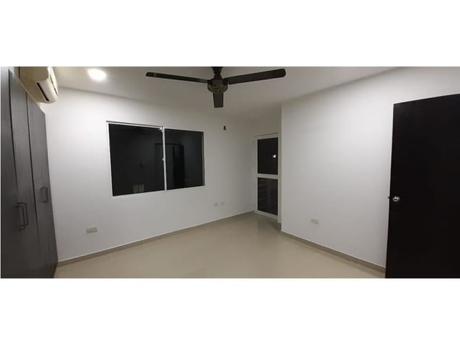 Apartaestudio en venta en La Castellana, Montería, 128 m² · foto 9 de 11