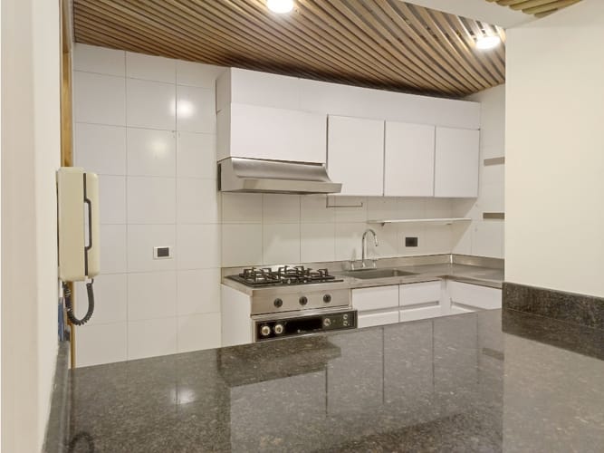 Apartaestudio en venta en Los Rosales, Bogotá, 41 m² · foto 6 de 12