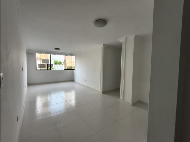 Apartamento de 3 alcobas en venta en Palma Real, Santa Marta, 95 m² · foto 2 de 24