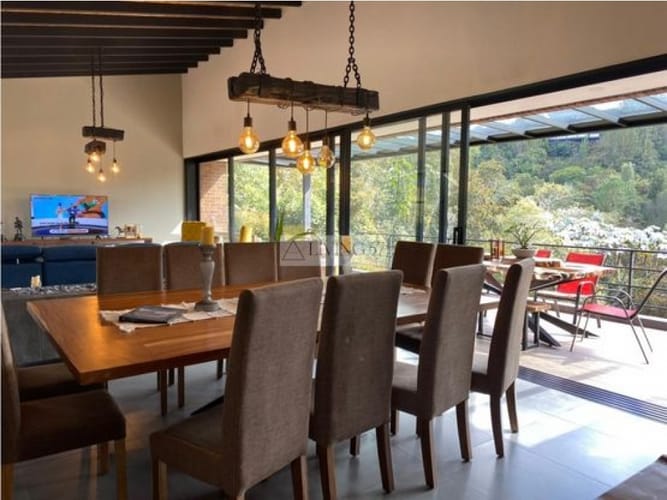 Casa de 3 alcobas en venta en El Retiro, 332 m² · foto 9 de 24