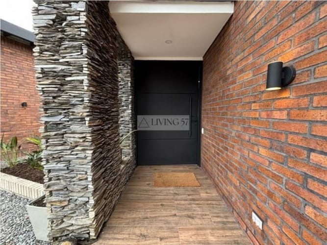 Casa de 3 alcobas en venta en El Retiro, 332 m² · foto 22 de 24