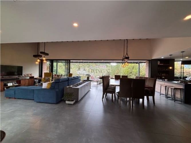 Casa de 3 alcobas en venta en El Retiro, 332 m² · foto 23 de 24