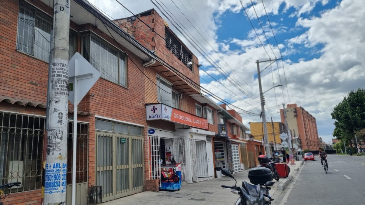 Casa en venta en Castilla, Bogotá · foto 2 de 24