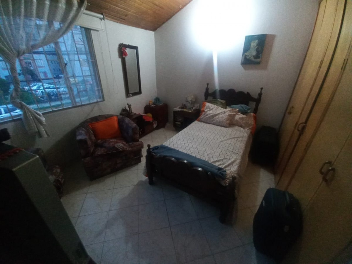 Casa en venta en Castilla, Bogotá · foto 15 de 24