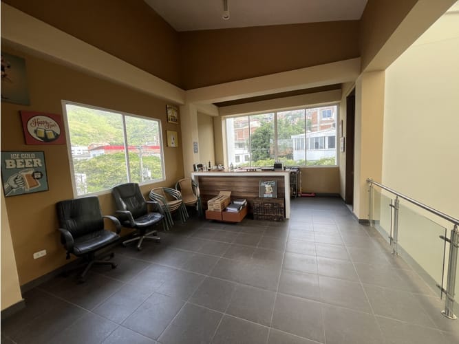 Casa de 4 alcobas en venta en El Bosque, Cali, 430 m² · foto 24 de 24