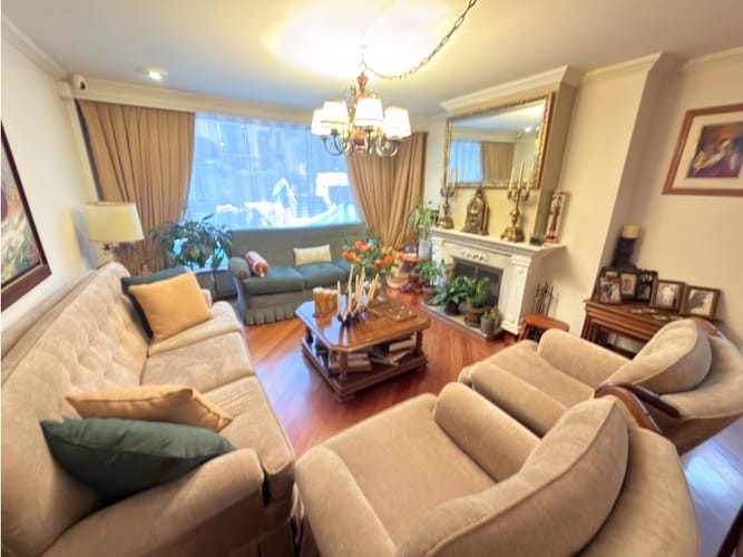 Apartamento de 3 alcobas en venta en Bosque Medina, Bogotá, 260 m² · foto 2 de 24
