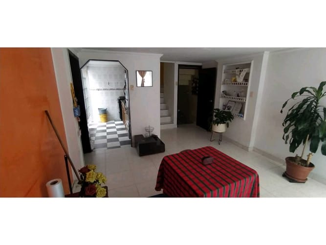 Casa de 8 alcobas en venta en Muzu, Bogotá, 86 m² · foto 5 de 24