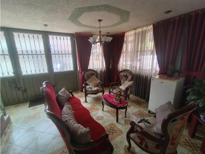 Casa de 5 alcobas en venta en Engativá, Bogotá, 120 m² · foto 5 de 20