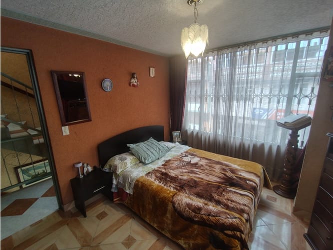 Casa de 5 alcobas en venta en Engativá, Bogotá, 120 m² · foto 12 de 20