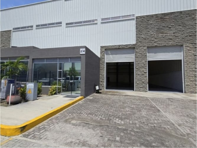Bodega en venta en Gaira, Santa Marta, 500 m² · foto 8 de 10