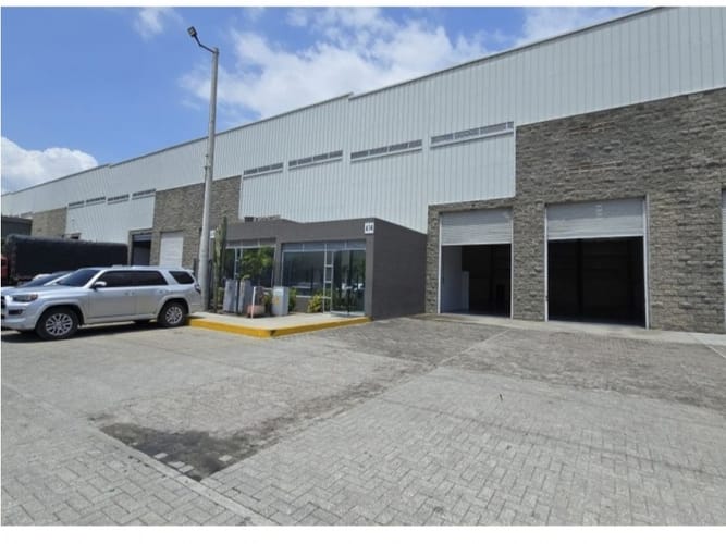 Bodega en venta en Gaira, Santa Marta, 500 m² · foto 9 de 10