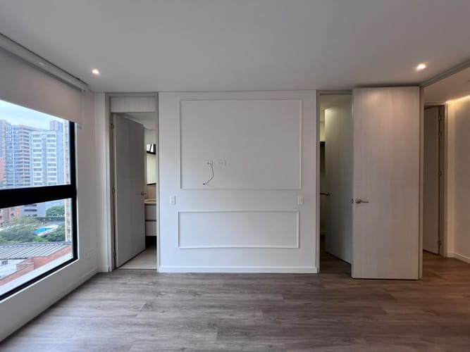 Apartamento de 2 alcobas en venta en El Poblado, Medellín, 86 m² · foto 8 de 16