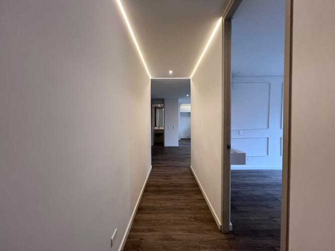 Apartamento de 2 alcobas en venta en El Poblado, Medellín, 86 m² · foto 2 de 16