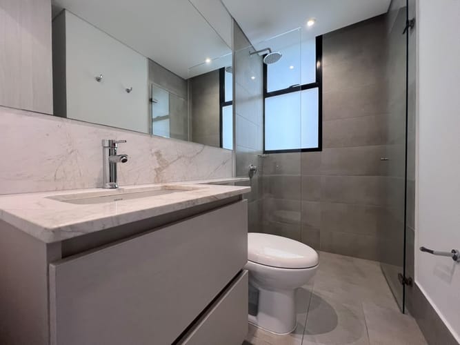 Apartamento de 2 alcobas en venta en El Poblado, Medellín, 86 m² · foto 12 de 16