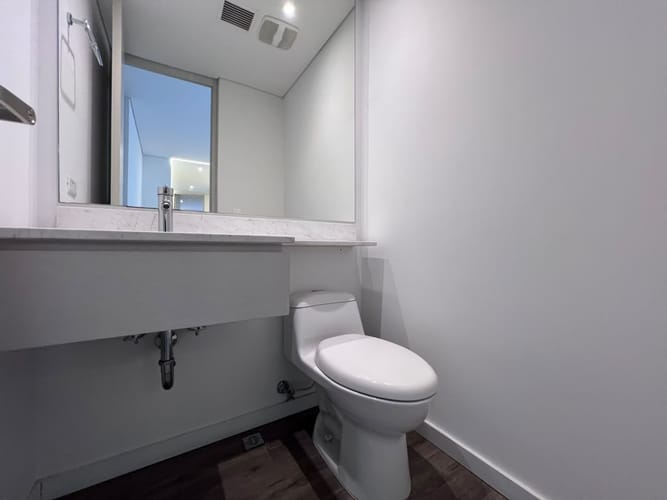 Apartamento de 2 alcobas en venta en El Poblado, Medellín, 86 m² · foto 5 de 16
