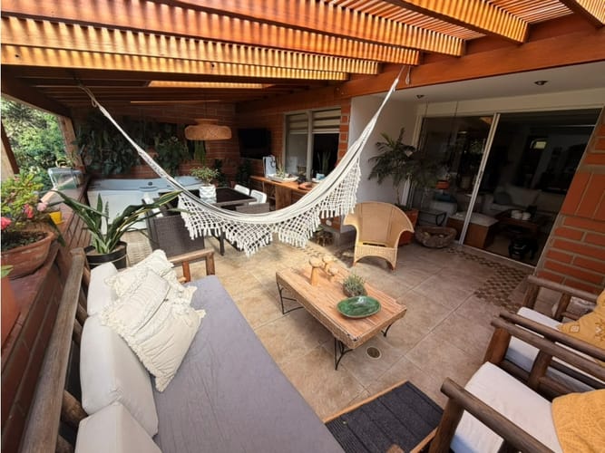 Apartamento de 4 alcobas en venta en La Florida, Medellín, 156 m² · foto 3 de 22