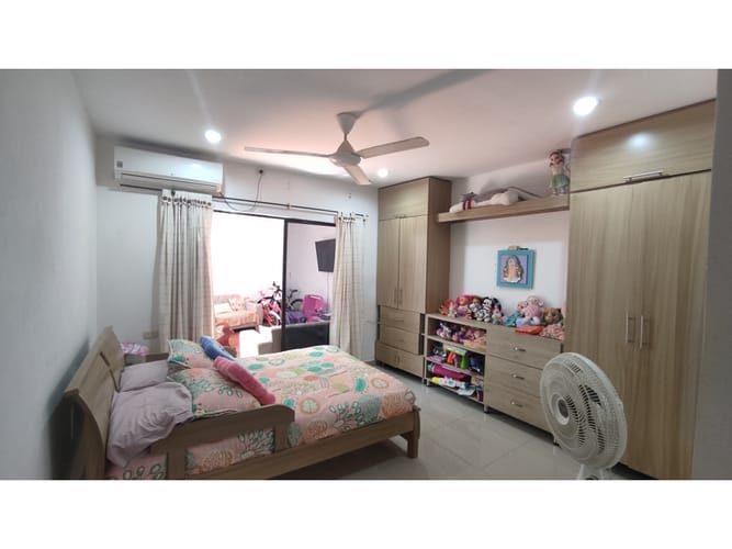Casa de 9 alcobas en venta en La Julia, Montería, 440 m² · foto 11 de 23