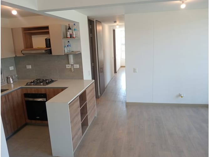 Apartamento de 3 alcobas en venta en Gran Granada, Bogotá, 72 m² · foto 3 de 24