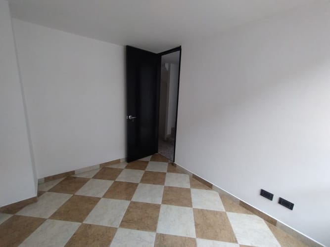 Casa de 3 alcobas en venta en San Mateo, Soacha, 75 m² · foto 7 de 16