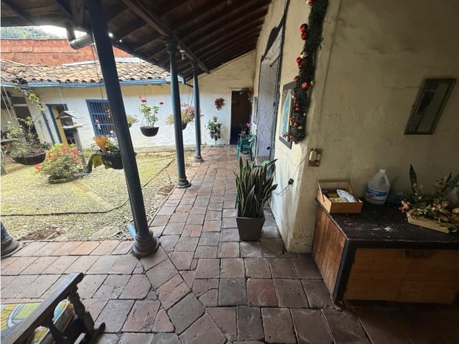 Casa de 8 alcobas en venta en La Tablaza, La Estrella, 440 m² · foto 5 de 24