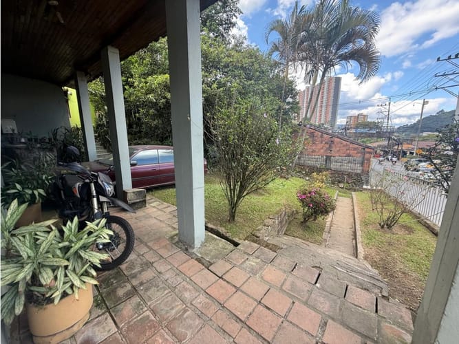 Casa de 8 alcobas en venta en La Tablaza, La Estrella, 440 m² · foto 7 de 24