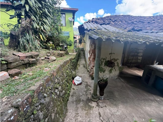 Casa de 8 alcobas en venta en La Tablaza, La Estrella, 440 m² · foto 14 de 24