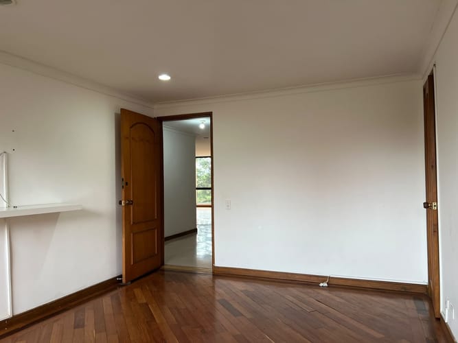 Apartamento de 4 alcobas en arriendo en Santa María De Los Ángeles, Medellín, 180 m² · foto 14 de 18