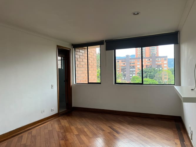 Apartamento de 4 alcobas en arriendo en Santa María De Los Ángeles, Medellín, 180 m² · foto 13 de 18