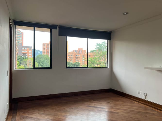 Apartamento de 4 alcobas en arriendo en Santa María De Los Ángeles, Medellín, 180 m² · foto 11 de 18