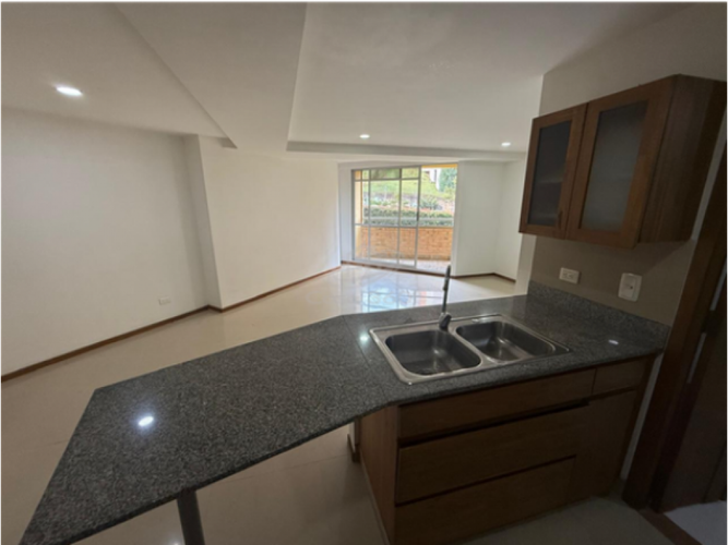 Apartamento en arriendo en Las Lomitas, Bogotá, 112 m² · foto 3 de 15