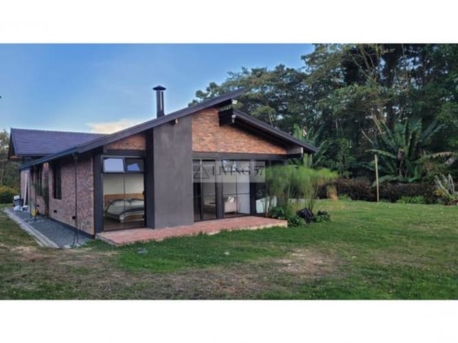Casa de 4 alcobas en venta en Vía Las Palmas, Envigado, 256 m² · foto 6 de 24