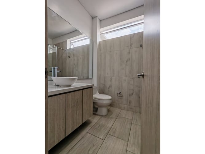 Casa de 5 alcobas en venta en El Caimo, Armenia, 270 m² · foto 7 de 21