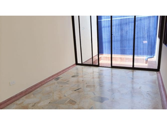 Casa de 3 alcobas en venta en San Jose, Neiva, 198 m² · foto 3 de 21