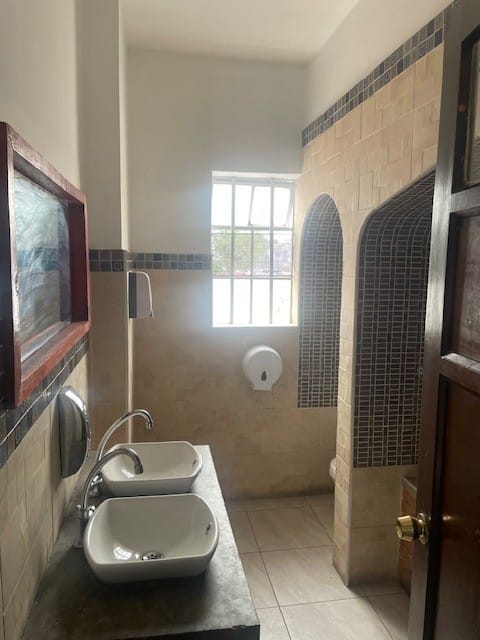 Casa de 7 alcobas en venta en Chapinero Central, Bogotá, 619 m² · foto 6 de 22